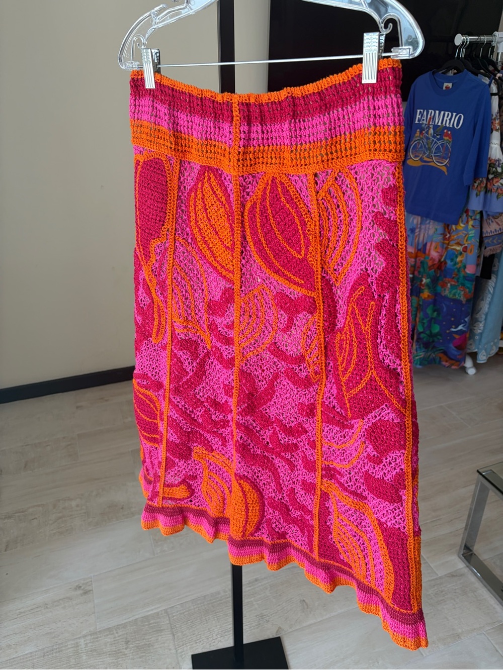 Farm Rio: MULTICOLOR SEASHELL
CROCHET SKIRT - Picture 3 of 9